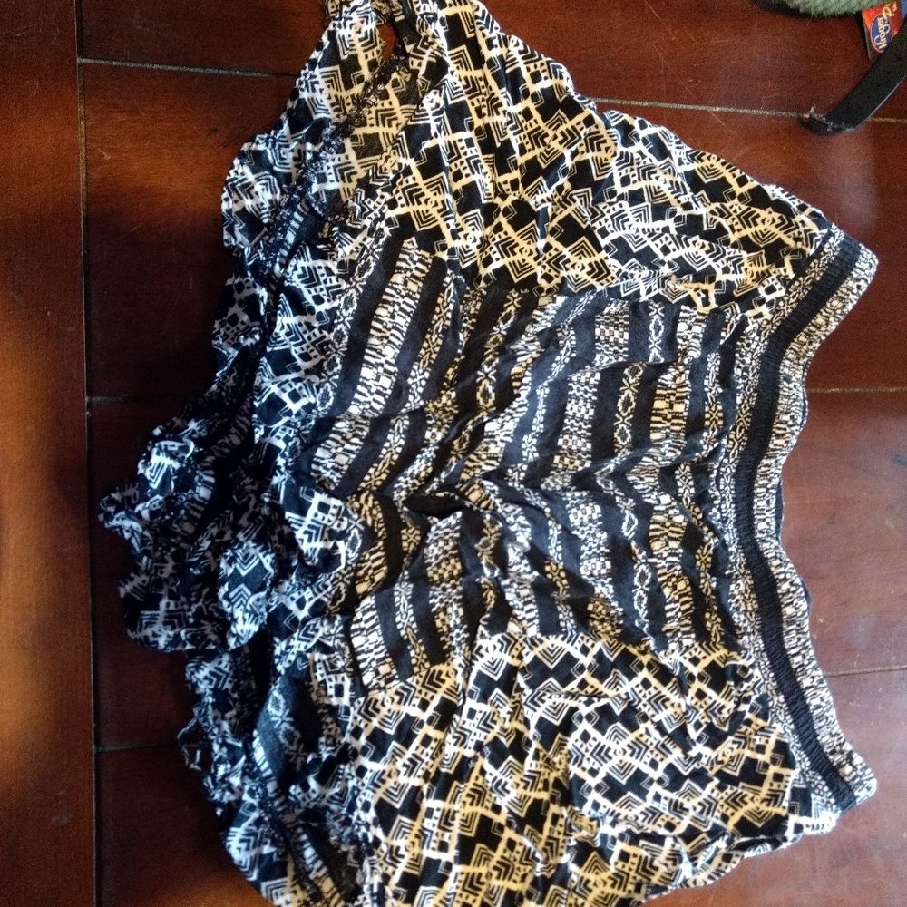 Womens shorts size lg